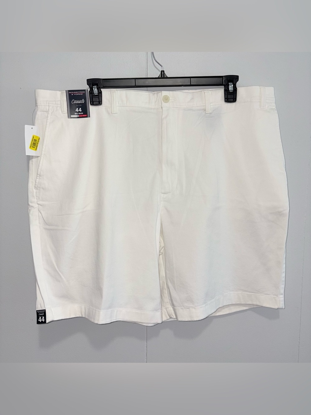 Roundtree & Yorke Mens Big & Tall Shorts 44 White Classic Fit NWT
